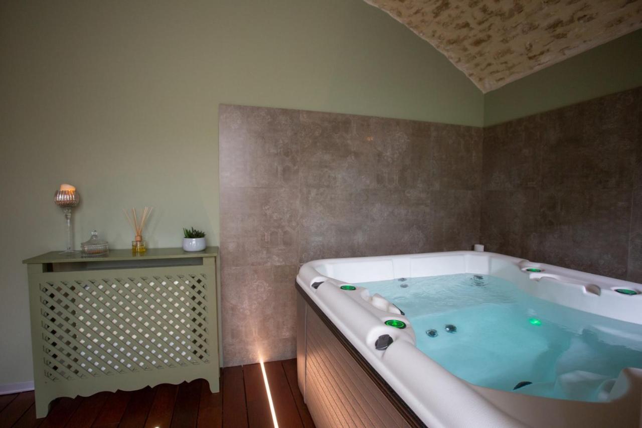 Domaine Saint Michel & Spa Tamerville Bagian luar foto
